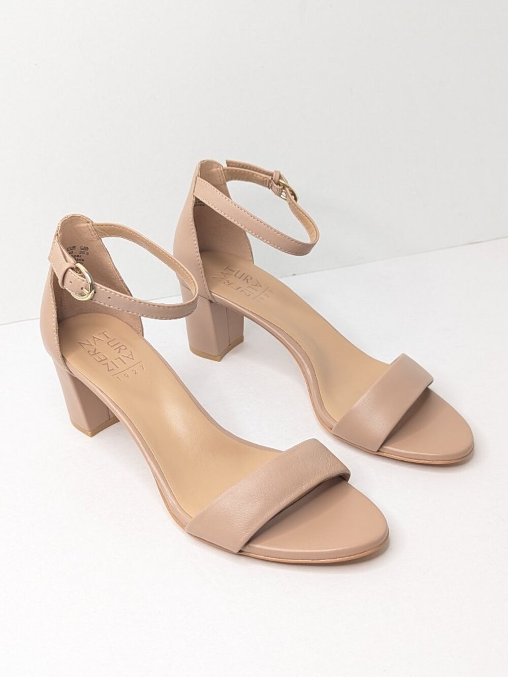 Naturalizer Vera Heeled Sandals Tan Leather Womens 9